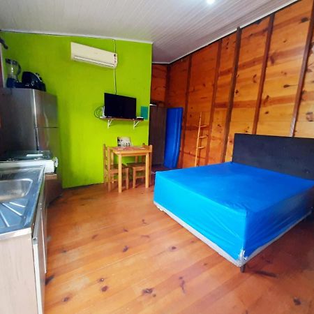 827 Chale Pe Na Areia, Completo Na Praia Do Estaleiro Em Ubatuba - 1 Dormitorio, 1 Banheiro, 1 Vaga De Garagem Екстер'єр фото