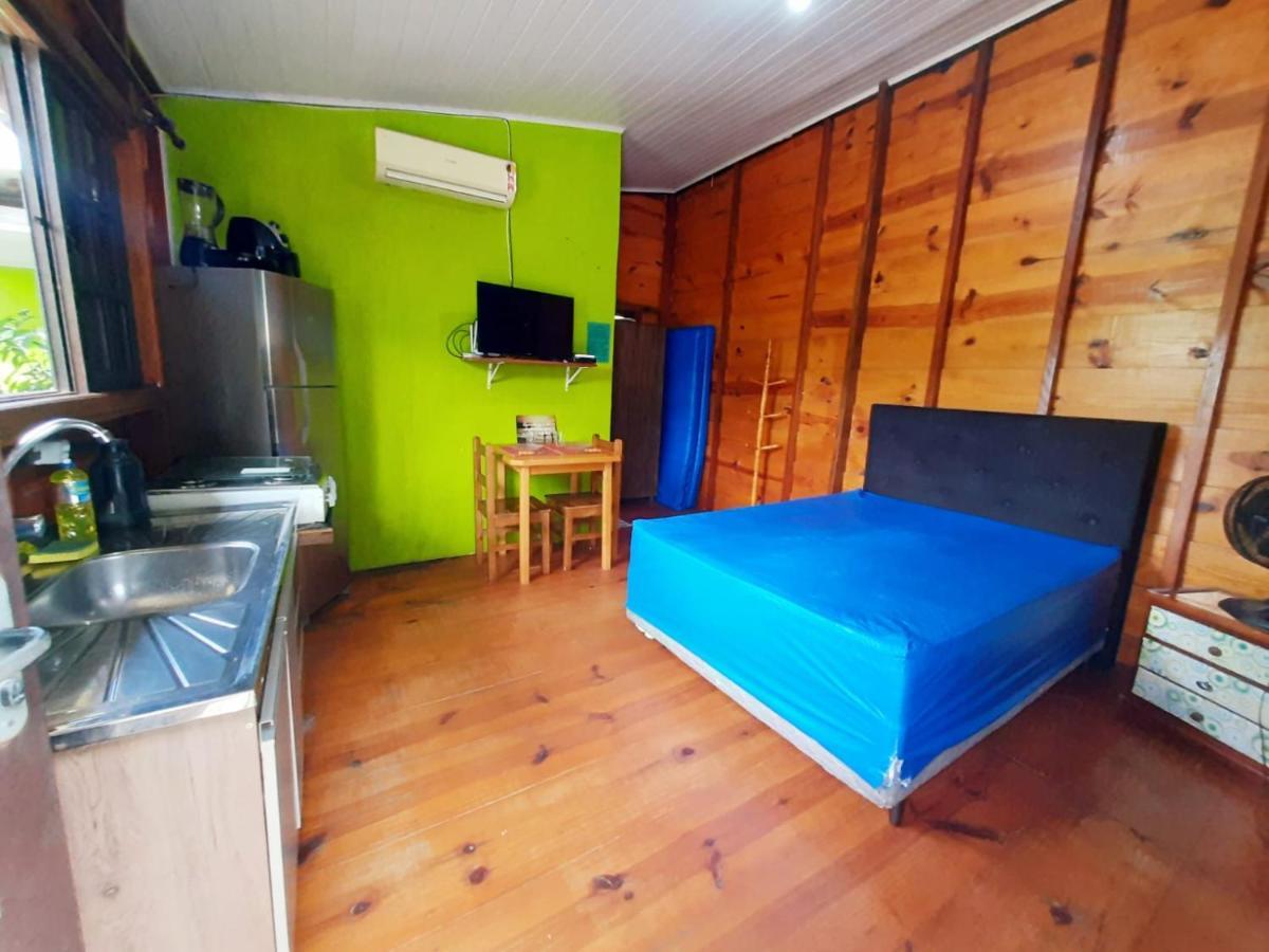 827 Chale Pe Na Areia, Completo Na Praia Do Estaleiro Em Ubatuba - 1 Dormitorio, 1 Banheiro, 1 Vaga De Garagem Екстер'єр фото